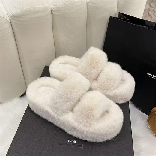 【超舒服❗️ins超🔥的毛毛拖鞋】加厚保暖，轻盈可爱，脚感暖和不闷脚，女外穿新款韩版潮鞋秋冬家居棉拖鞋双带款一字拖 商品图1