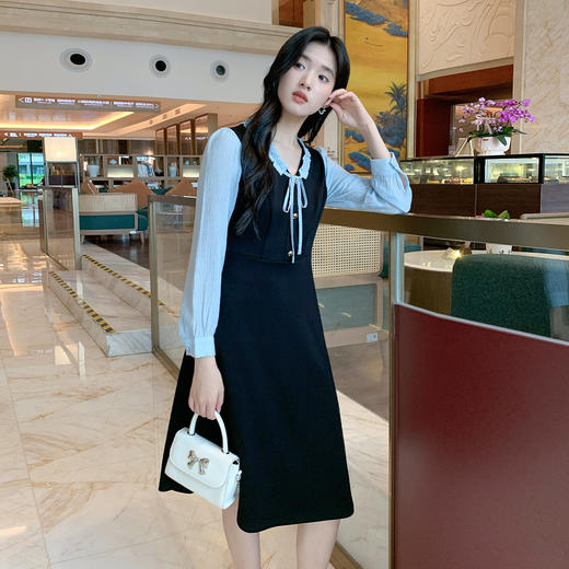 奢姿大码女装2025秋季减龄V领拼接连衣裙胖妹妹蝴蝶结时尚裙子9953869881 商品图1