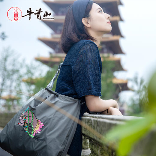 南京牛首山明星同款刺绣尼龙包购物袋单肩包大容量 商品图4