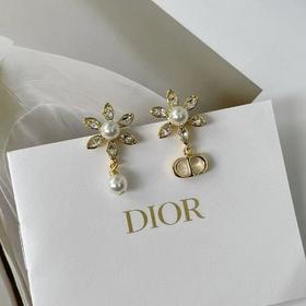 G340 D@o#r树脂珍珠太阳花耳环