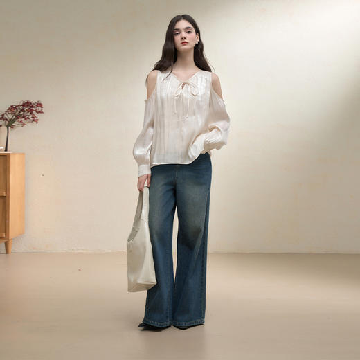 薄雾流光领口绑带蝴蝶结露肩衬衫女秋季法式温柔气质长袖上衣V2851241 商品图1