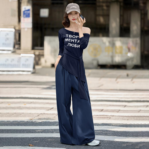 HR YJLY8603韩版露肩斜领绑带字母印花T恤套装宽松阔腿裤两件套 商品图0