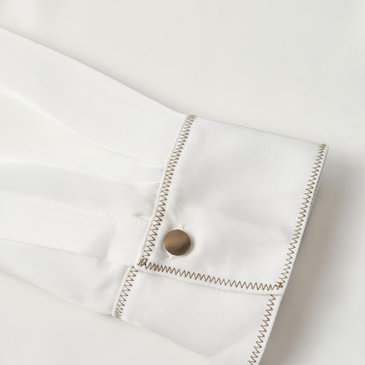 【经典款】【商场同款】伊芙丽春秋衬衫1998224011 商品图3