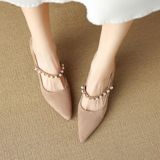 【预售5天】法式复古高跟磨砂皮尖头单鞋女秋季新款气质细跟浅口小皮鞋DB&M6536 商品图3