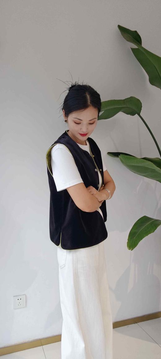 588859两面穿国风马甲 一面绿色一面金丝绒黑色 商品图7