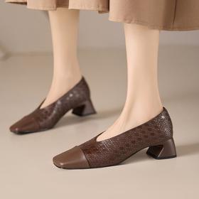 【预售5天】压花羊皮粗跟单鞋女秋新款真皮方头软皮复古百搭职业工作鞋MBJR&6956