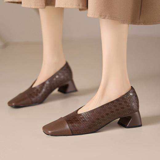 【预售5天】压花羊皮粗跟单鞋女秋新款真皮方头软皮复古百搭职业工作鞋MBJR&6956 商品图0