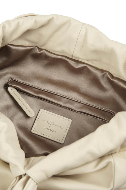 Cortana 25PF 奶油色小羊皮两用小笼包 商品图3