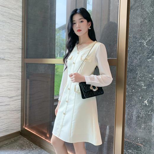 奢姿大码女装2025秋季减龄假口袋V领连衣裙胖妹妹小香风时尚裙子9953857141 商品图2