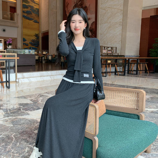 奢姿大码女装2025秋季时尚黑白拼接套装胖妹妹气质领口系带两件套9953969885 商品图2