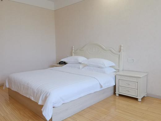 商务大床房 商品图3