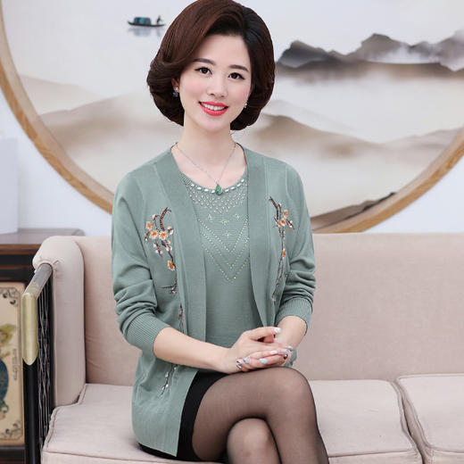 时尚中年薄款针织开衫外套，妈妈装春秋套装两件套LJX-878 商品图2