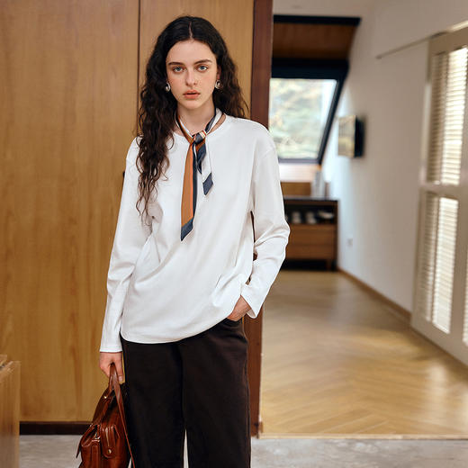 OLrain欧芮儿镂空刺绣圆领套头T恤秋季2025新款休闲百搭简约上衣 商品图3