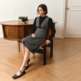 OLrain欧芮儿2025新款女秋季秋冬法式V领浪漫小心机波点背心裙