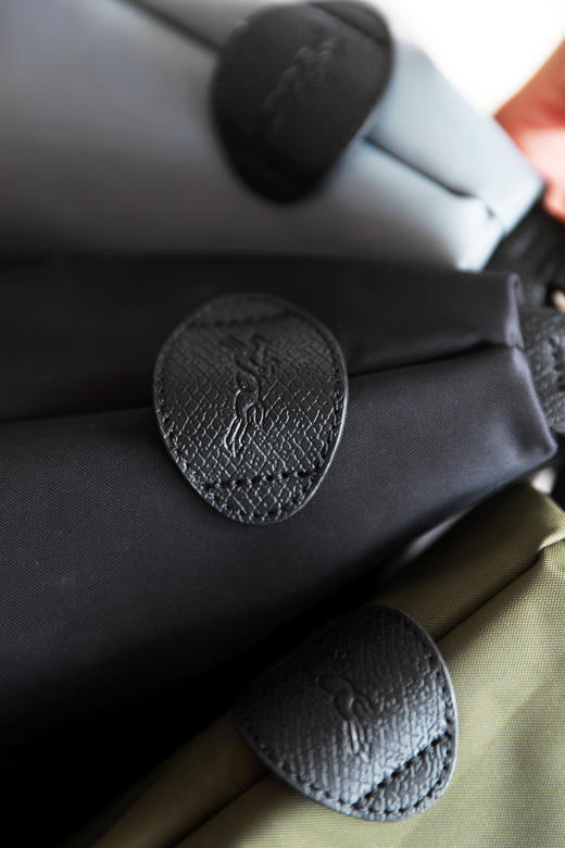 财阀千金hobo包，金属五金设计。大容量拉链闭合单肩背包C082068 商品图2