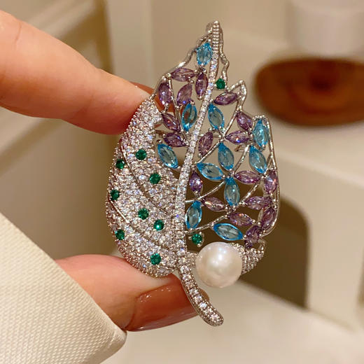 复古珍珠镂空彩色锆石树叶胸针胸花 商品图2