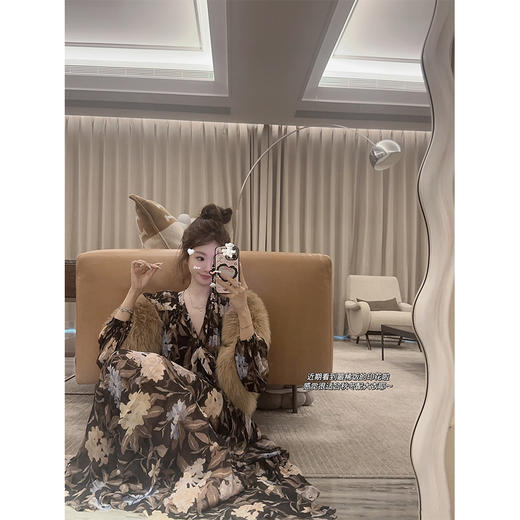 金蘑菇菇  秋季の恋歌 / 复古优雅碎花系 私服碎花裙针织连帽 商品图5