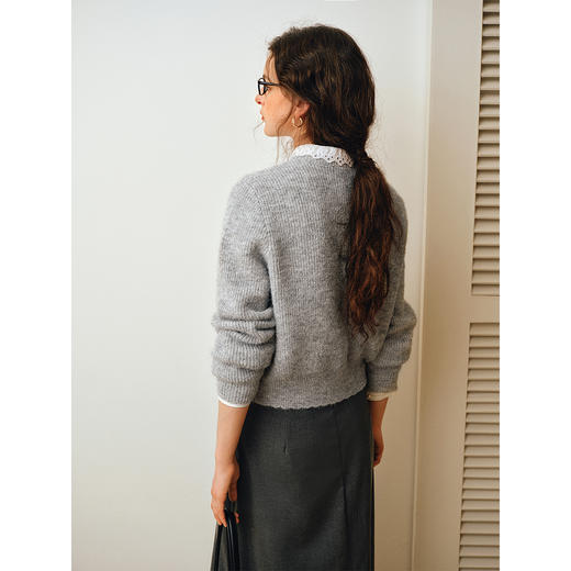 OLrain欧芮儿2025新款女秋季灰色法式毛针织开衫圆领羊毛长袖上衣 商品图2