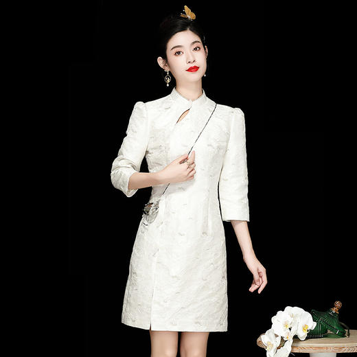 「自」全新升级【铂金会员358/天猫479/差价121】(05232)洛诗琳新中式提花连衣裙2025秋季国风改良显瘦旗袍连衣裙女 商品图1