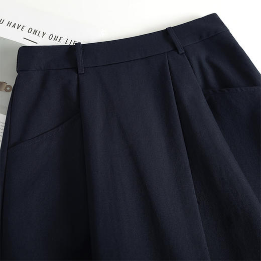 QYM 2585-Y时尚A字裙开衩压褶裙中长款高腰半身裙 商品图3