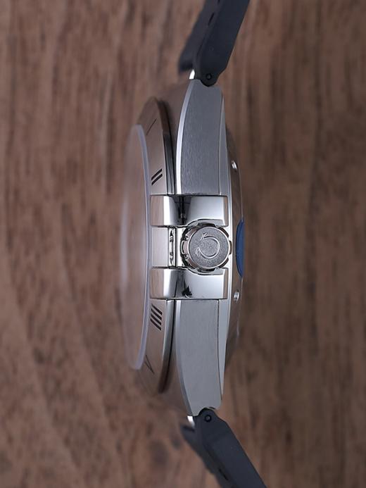 欧米茄131.12.41.21.06.001 商品图4