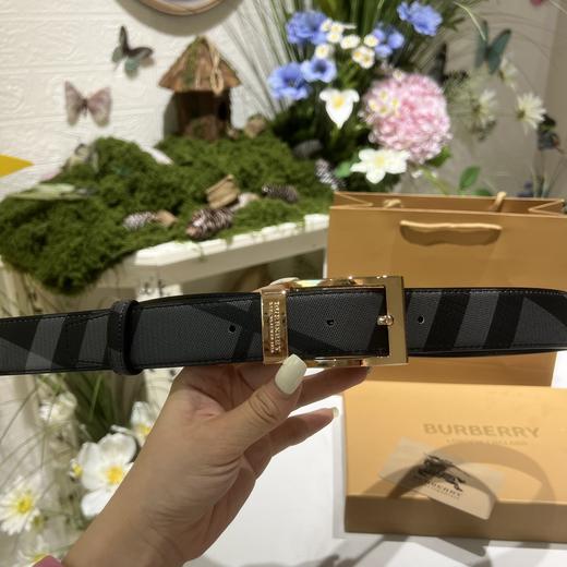 G358原单巴宝莉皮带腰带➕钱包带套盒 商品图3