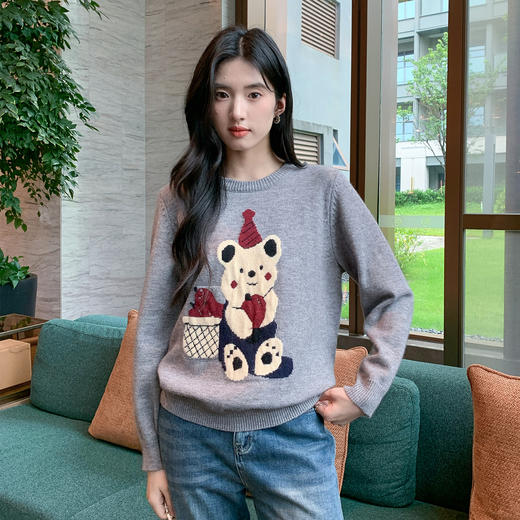 奢姿大码女装2025秋装新款胖妹妹小熊图案圆领套头毛衣时尚上衣9653635193 商品图0