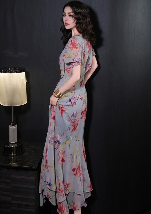 FM 65931钉珠印花连衣裙法式收腰V领裙 商品图3