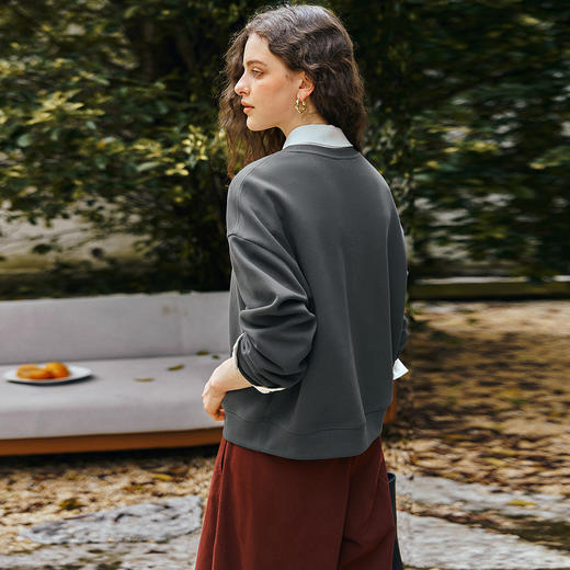 OLrain欧芮儿休闲宽松显瘦月亮刺绣卫衣女秋季2025新款长袖上衣 商品图2