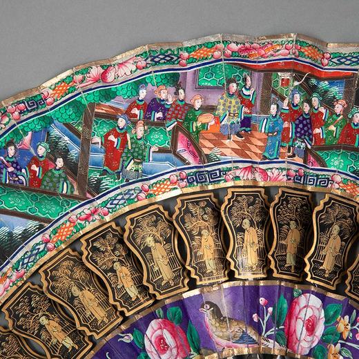 独角鹿西洋古董1850年代中国广东十三行出品人物纹黑漆描金竹扇骨装饰花鸟官邸主题纸本彩绘双扇面折扇 商品图5