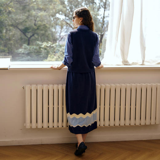 OLrain欧芮儿2025新款女秋季法式趣味猫咪提花马甲半裙毛织套装 商品图3