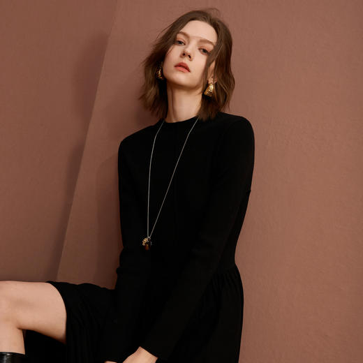 三彩2025冬季新款针织连衣裙长袖收腰A字裙气质长裙半高领S 商品图2