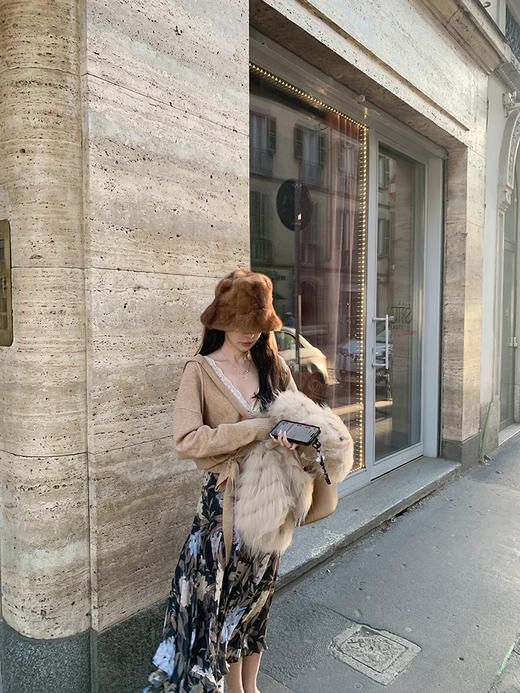 金蘑菇菇  秋季の恋歌 / 复古优雅碎花系 私服碎花裙针织连帽 商品图0