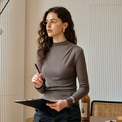 OLrain欧芮儿显瘦半高领针织打底衫女秋季2025年新款简约长袖上衣 商品图2