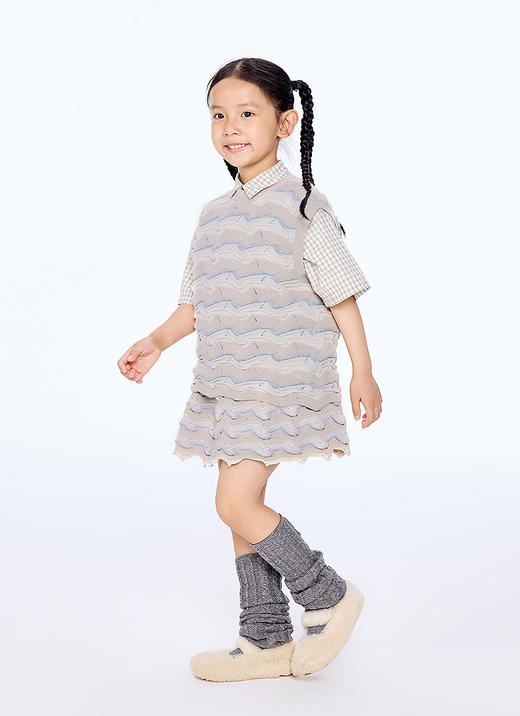 jnby    25年秋款  毛衫背心  1P8312340 商品图5