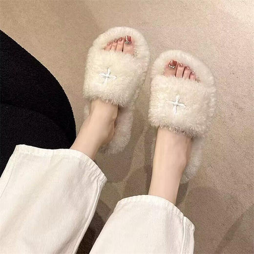 【秋冬新款❗️厚底增高毛毛拖鞋】舒适设计，时尚优雅，不磨脚不勒脚！女外穿拖鞋厚底羊毛叠穿居家毛绒拖 商品图6