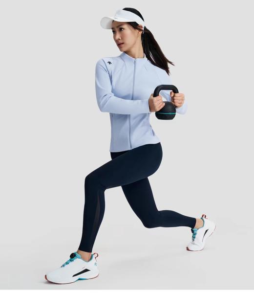 点此购买 迪桑特春秋季女士轻盈修身针织运动夹克 LL  327657 商品图9