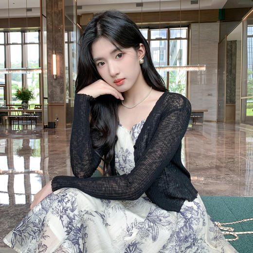 奢姿大码女装2025秋装新款胖妹妹时尚休闲镂空纯色V领针织衫开衫9853353225B 商品图2