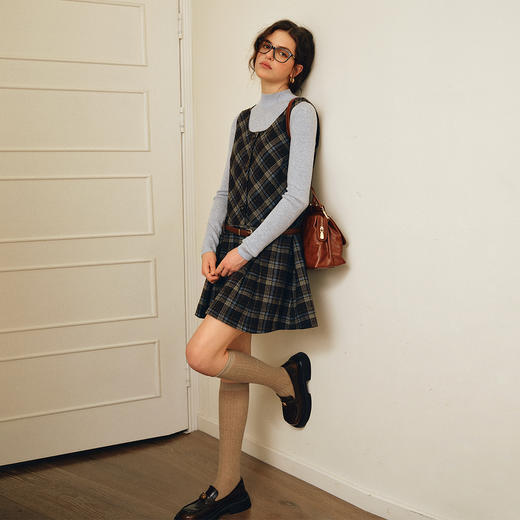 OLrain欧芮儿2025新款女秋季复古格子小个子拼接百褶背心连衣裙 商品图3