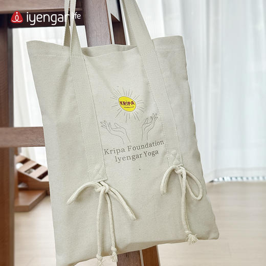 艾扬格 life F1109 KFIY纪念款帆布袋 休闲文艺风 大容量收纳 单肩Or手提，多种选择随心搭~ 商品图1