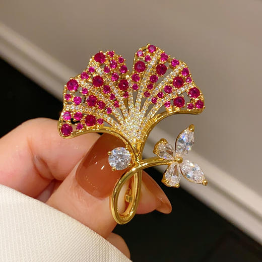 法式复古红银杏叶胸针胸花防走光别针毛衣 商品图0