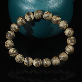 BC.DF5-8.19-2   东马老料(手串) ，12.23g