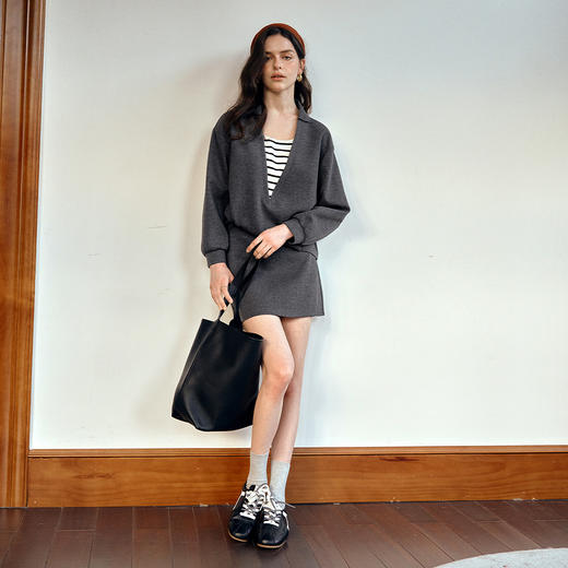 OLrain欧芮儿格雷灰休闲气质针织卫衣半裙套装秋季2025新款两件套 商品图2