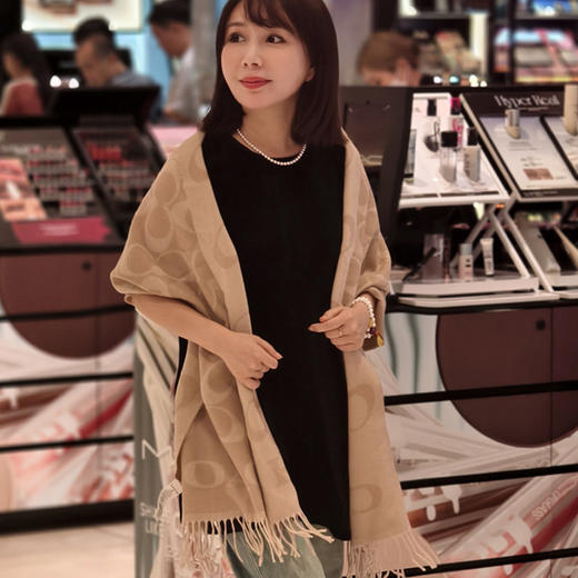 【19:00开抢！！】COACH蔻驰围巾奶茶色基地直邮 商品图0