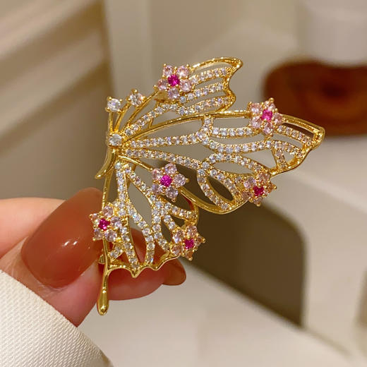 韩版蝴蝶彩色锆石胸花翅膀西装大衣别针 商品图3