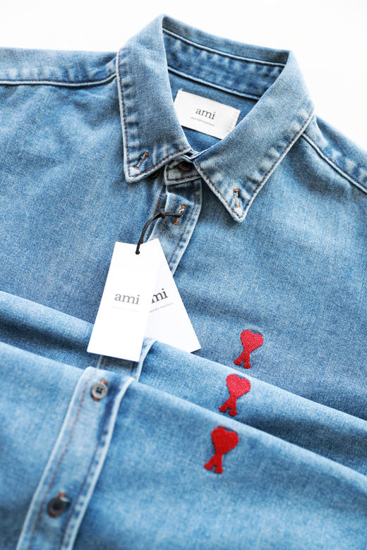 霓红配上那抹蓝，初识般美好。水洗复古丹宁宽松牛仔外套C082060 商品图4