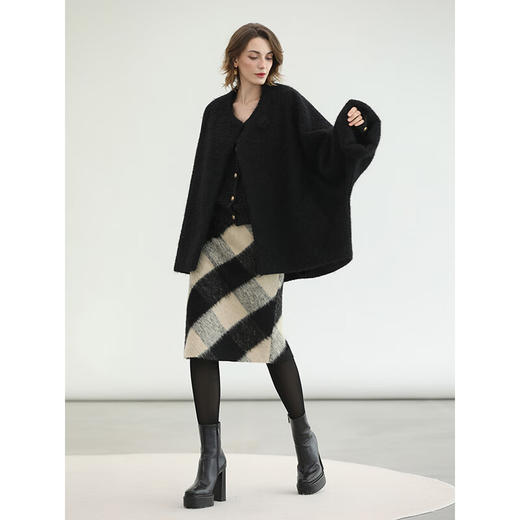 COCOBELLA通勤仿羊驼长绒大衣女宽松休闲斗篷毛呢外套WL3218 商品图3