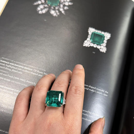 GAONAS 经典臻奢贵气女王绿色方形戒指11475JG 商品图5