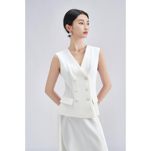 米思阳2026春季老钱风极简双排扣无袖马甲修身显瘦白色外套女4340 商品图3