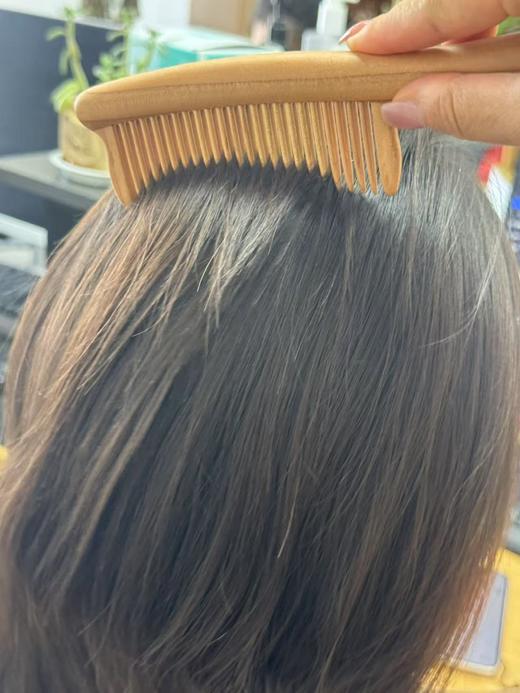 《桃木系列-桃木梳》带柄桃木梳/海豚桃木梳：齿体圆润，手感舒适，100%纯桃木质感满满 商品图5